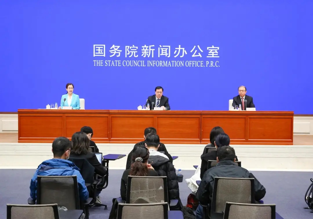 住房城鄉(xiāng)建設(shè)部：建設(shè)工程企業(yè)資質(zhì)審批條件進(jìn)一步大幅精簡(jiǎn)