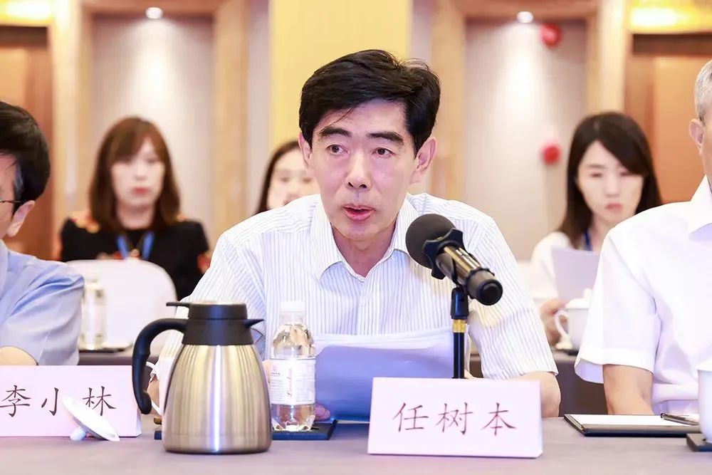中國(guó)招標(biāo)投標(biāo)協(xié)會(huì)招標(biāo)代理機(jī)構(gòu)專(zhuān)業(yè)委員會(huì)換屆會(huì)議暨第三屆第一次工作會(huì)議在京成功召開(kāi)